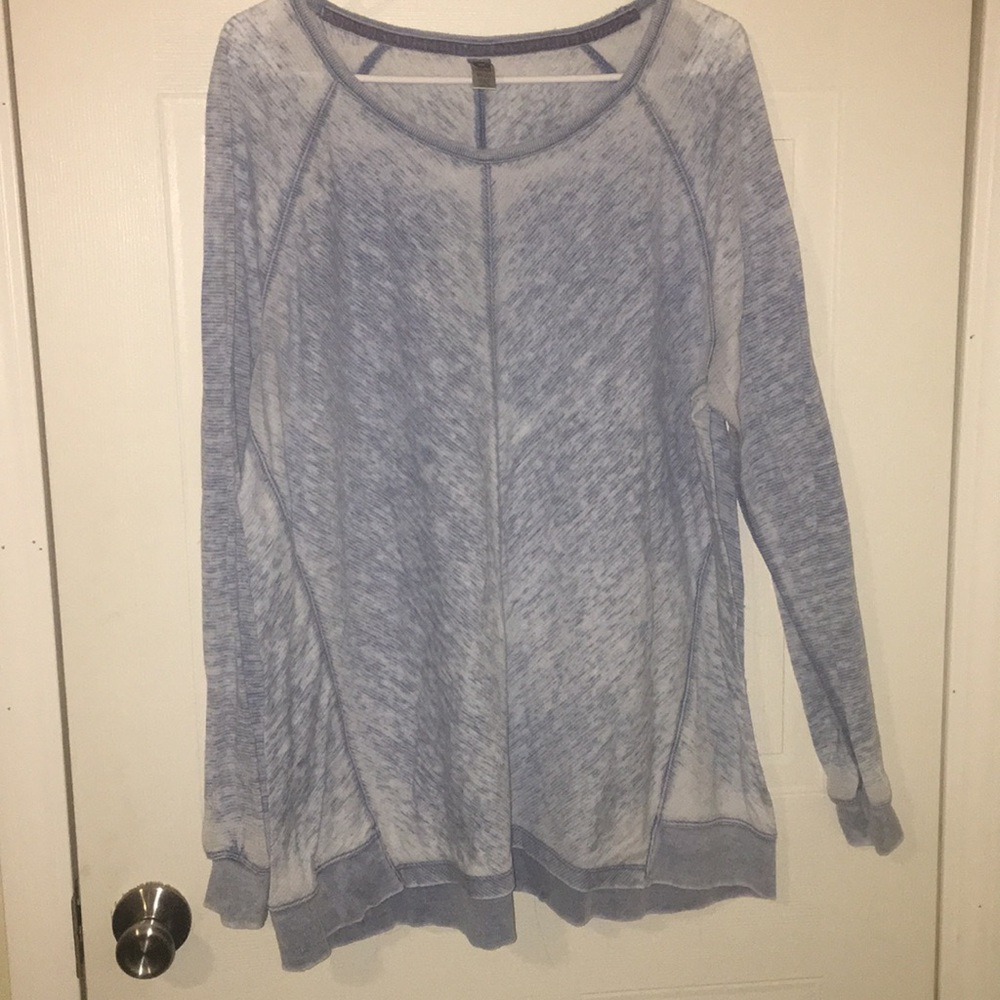 Avenue thin sweater